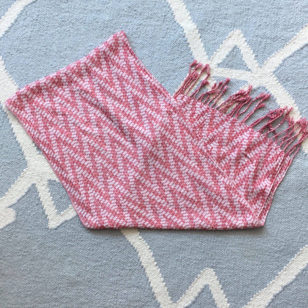 French Connection / Light Scarf